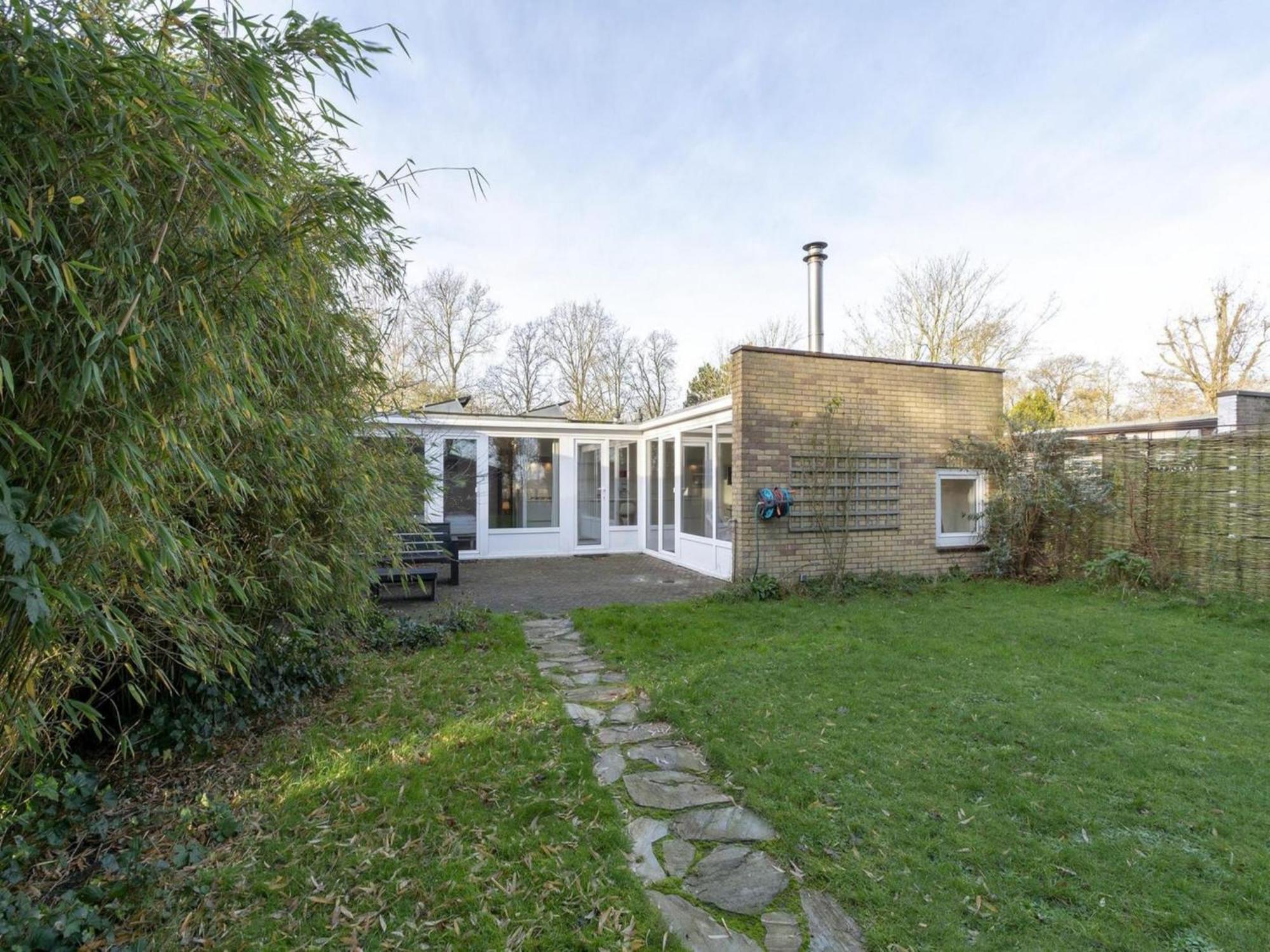 Stylish Bungalow With A Large Garden Sint Maartensvlotbrug Kültér fotó