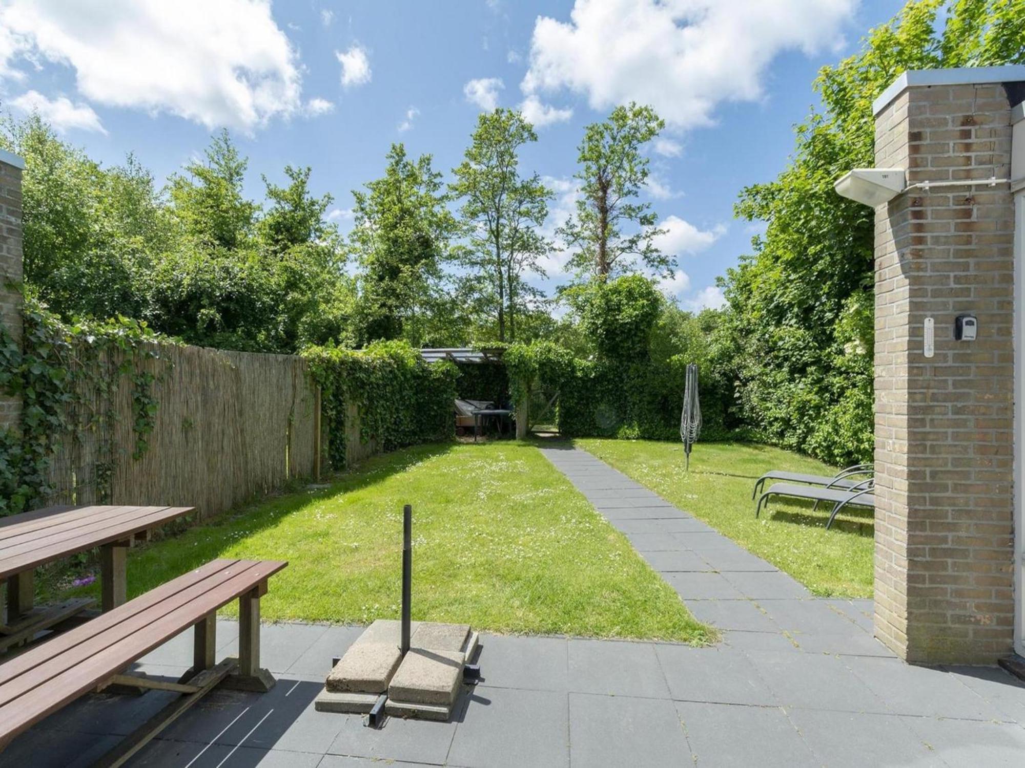 Stylish Bungalow With A Large Garden Sint Maartensvlotbrug Kültér fotó